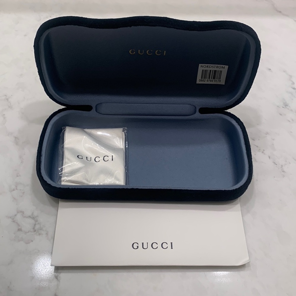 Gucci SUNGLASS CASE